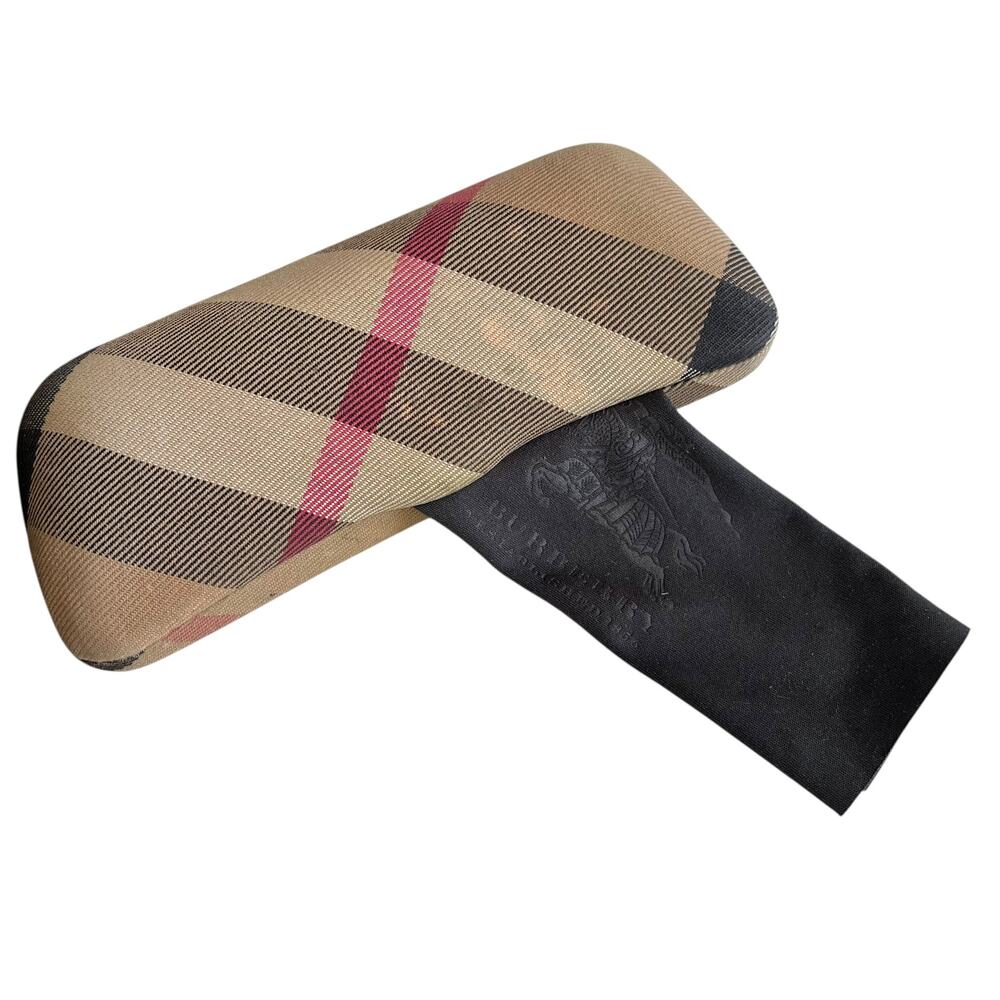 Burberry Nova Check Hard Shell Sunglasses Case with Eyeglass Lens Cloth